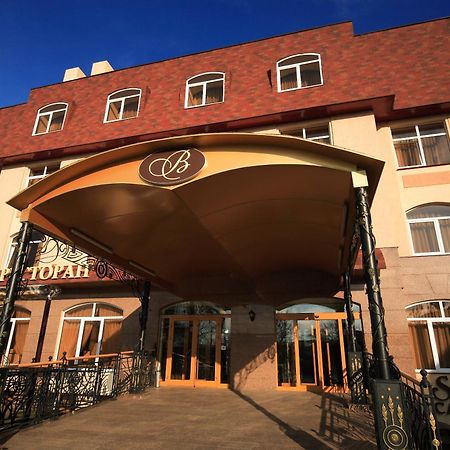 Victoria Hotel Kharkiv Bagian luar foto