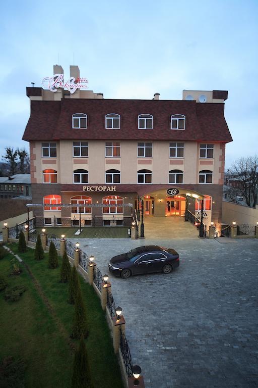 Victoria Hotel Kharkiv Bagian luar foto