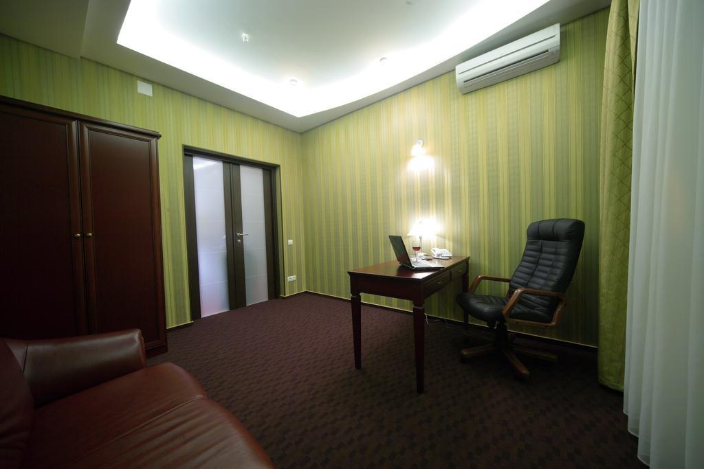 Victoria Hotel Kharkiv Interior foto